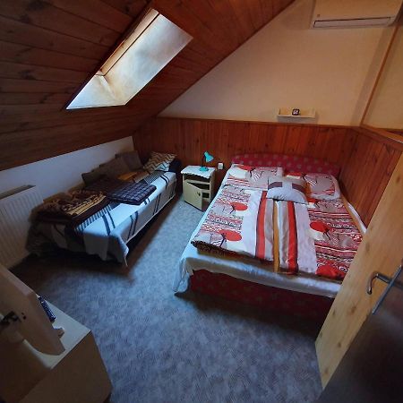 Pereszlényi Vendégház Visegrád Extérieur photo