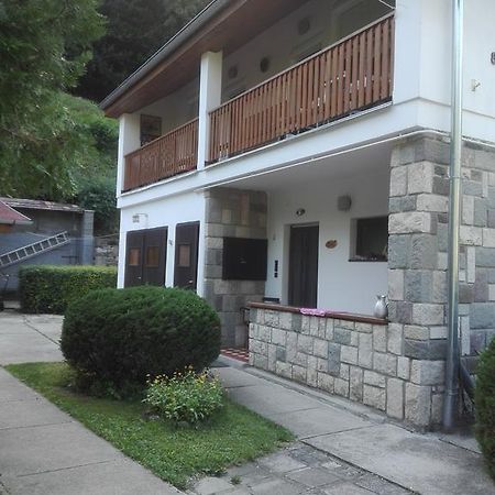 Pereszlényi Vendégház Visegrád Extérieur photo