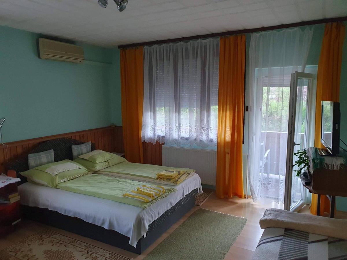 Pereszlényi Vendégház Visegrád Extérieur photo