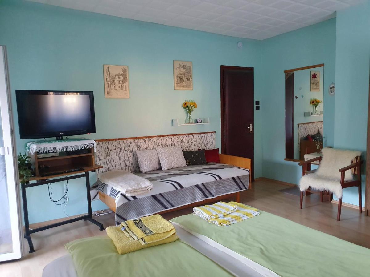 Pereszlényi Vendégház Visegrád Extérieur photo