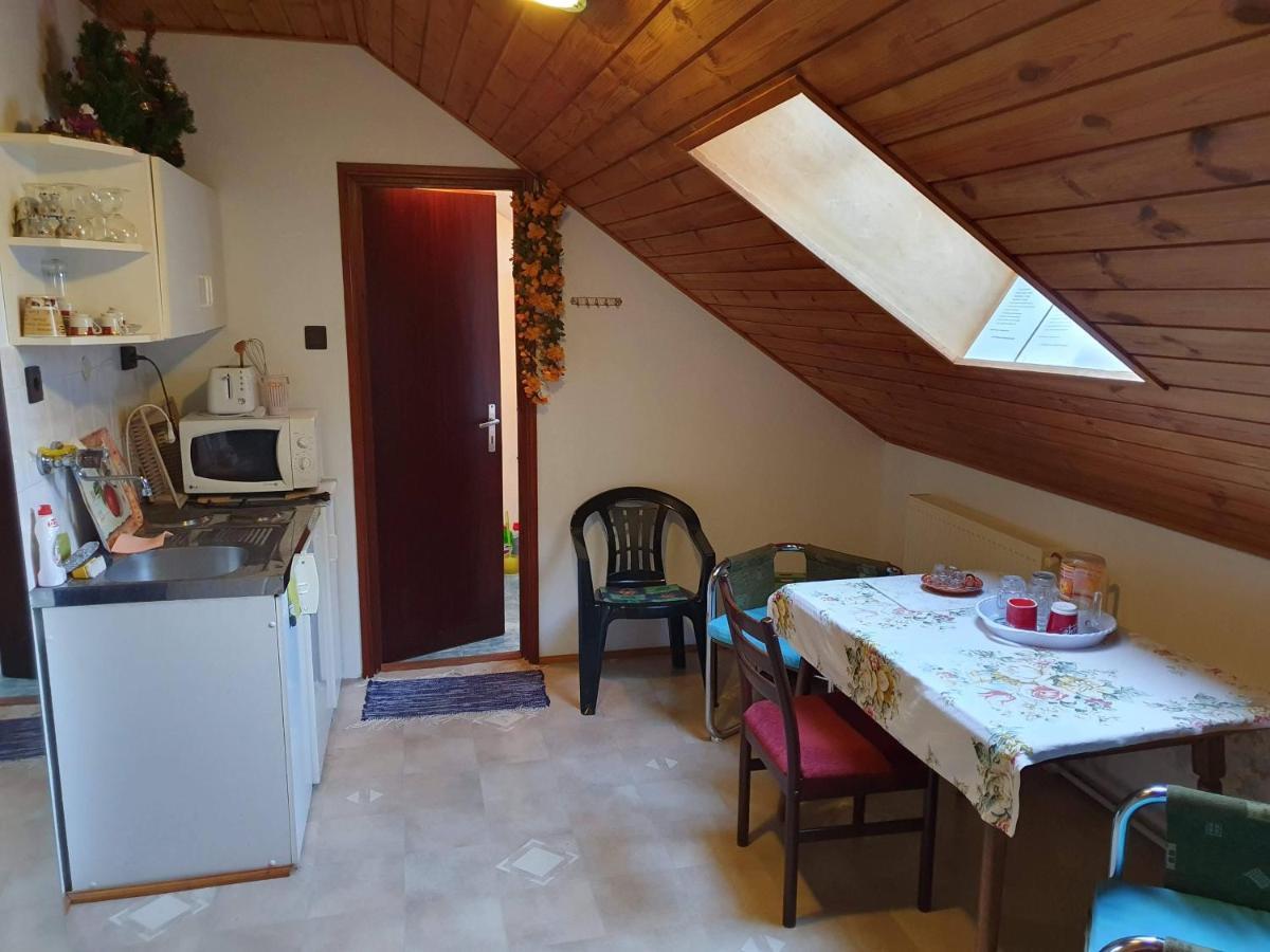 Pereszlényi Vendégház Visegrád Extérieur photo